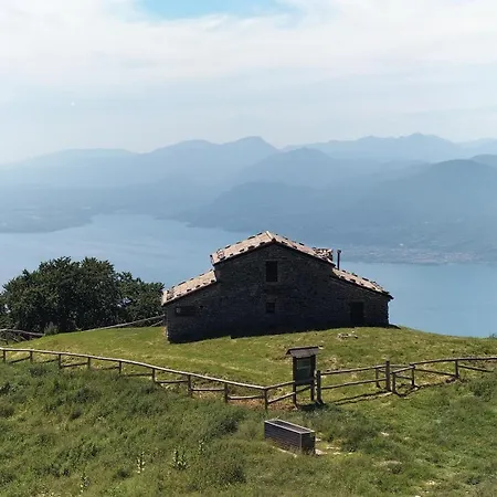 Casa Il Volo Apartment San Zeno di Montagna